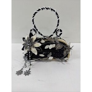 MARY FRANCES - vintage beaded handbag  **RARE RETIRED DESIGN**